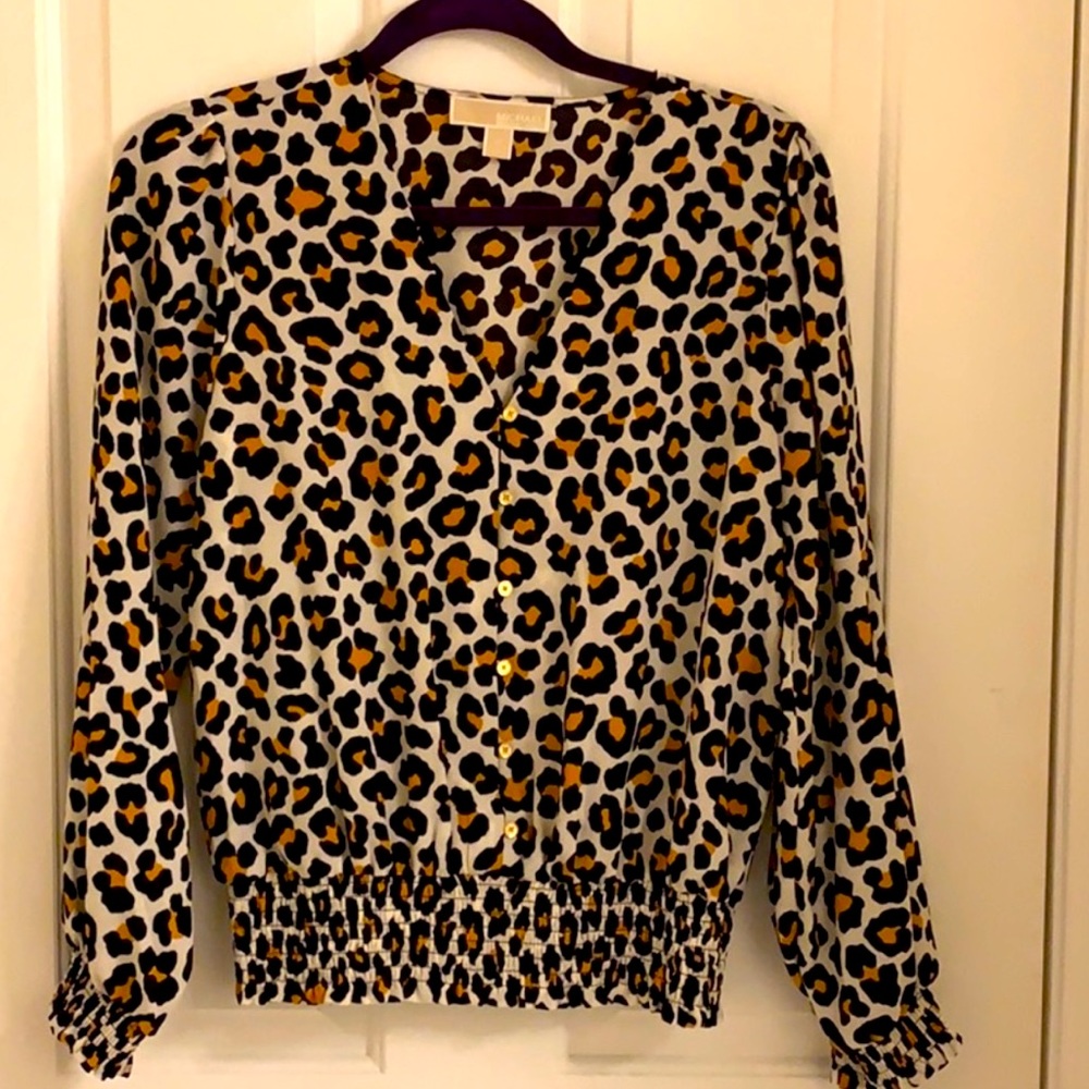 EUC Cheetah Print V neck Michael Kors blouse